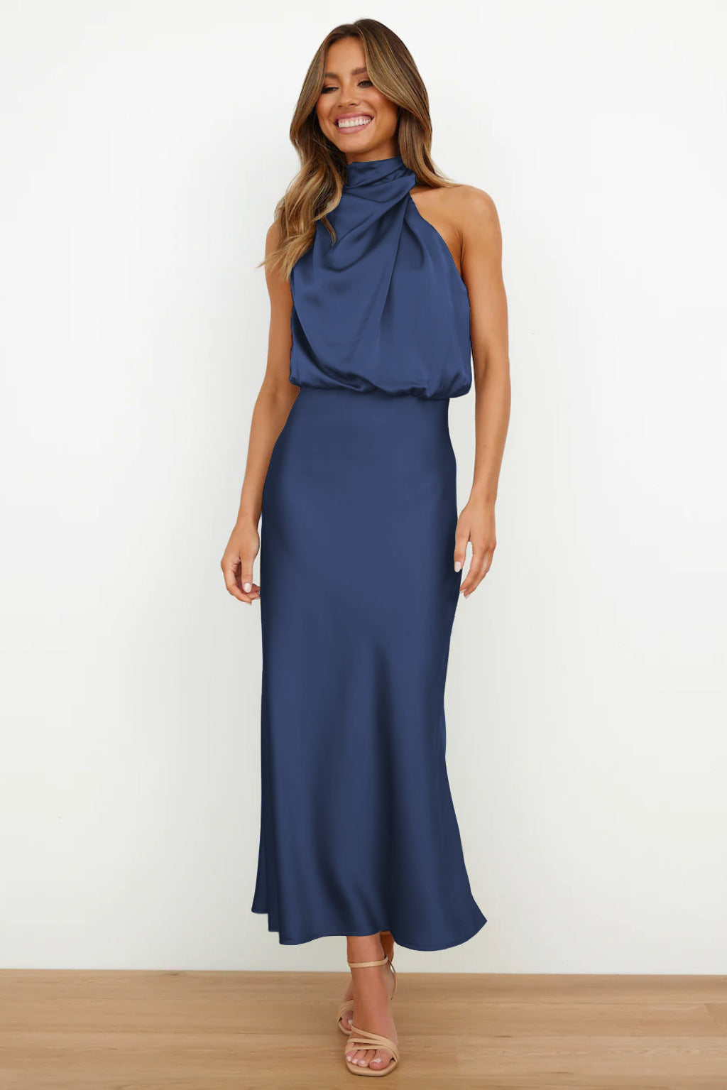 Benthe - Midi Dress with Off-the-Shoulder Design