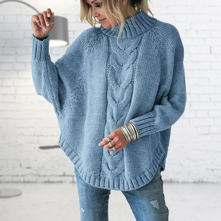 Betsy - Knitted Sweater with Cable Pattern