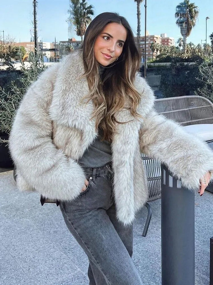 Maryam - Elegant Faux Fur Jacket