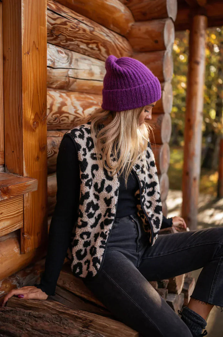 Emily - Leopard Vest