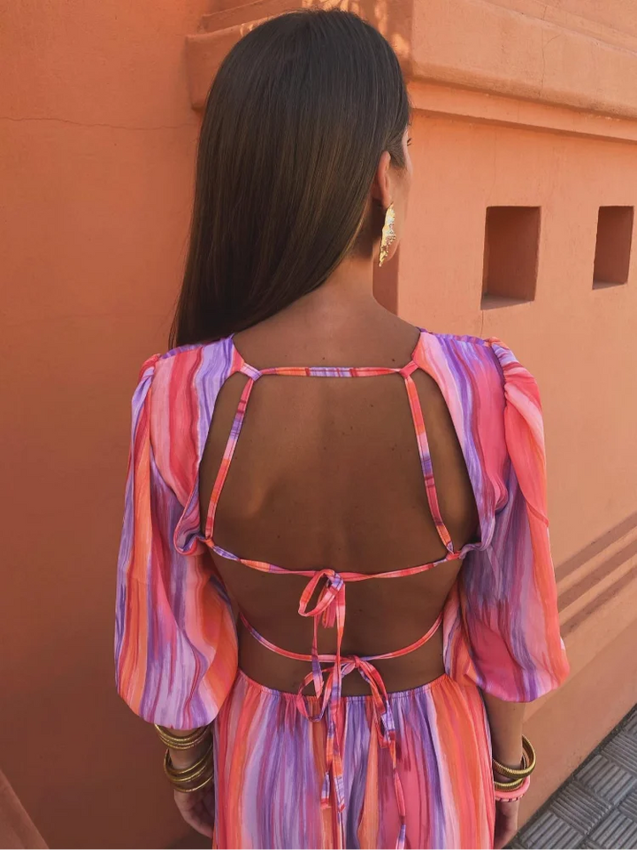 Sola - Dress with Open Back