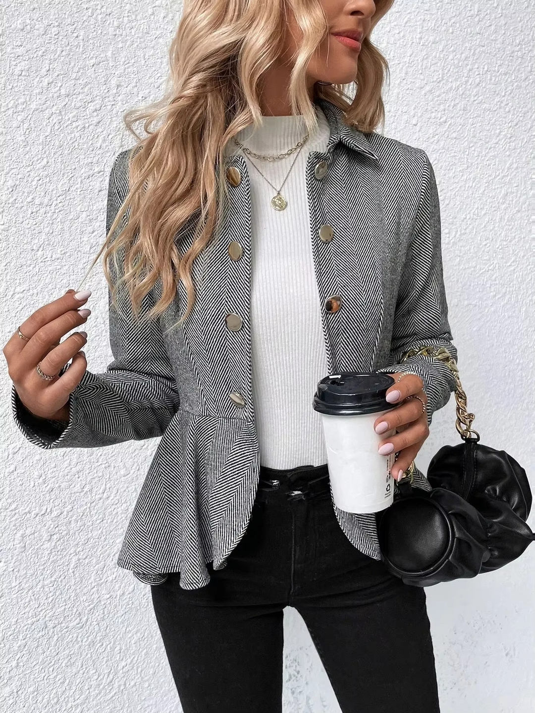 Elara - The Ruffle Detail Blazer