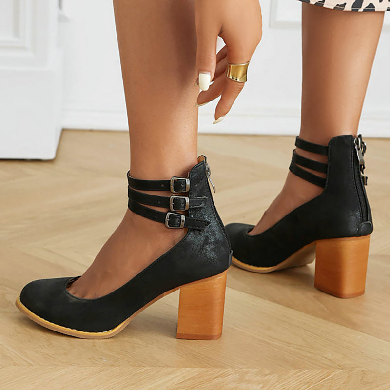 Delilah - Smooth sandals with ankle strap and chunky heel