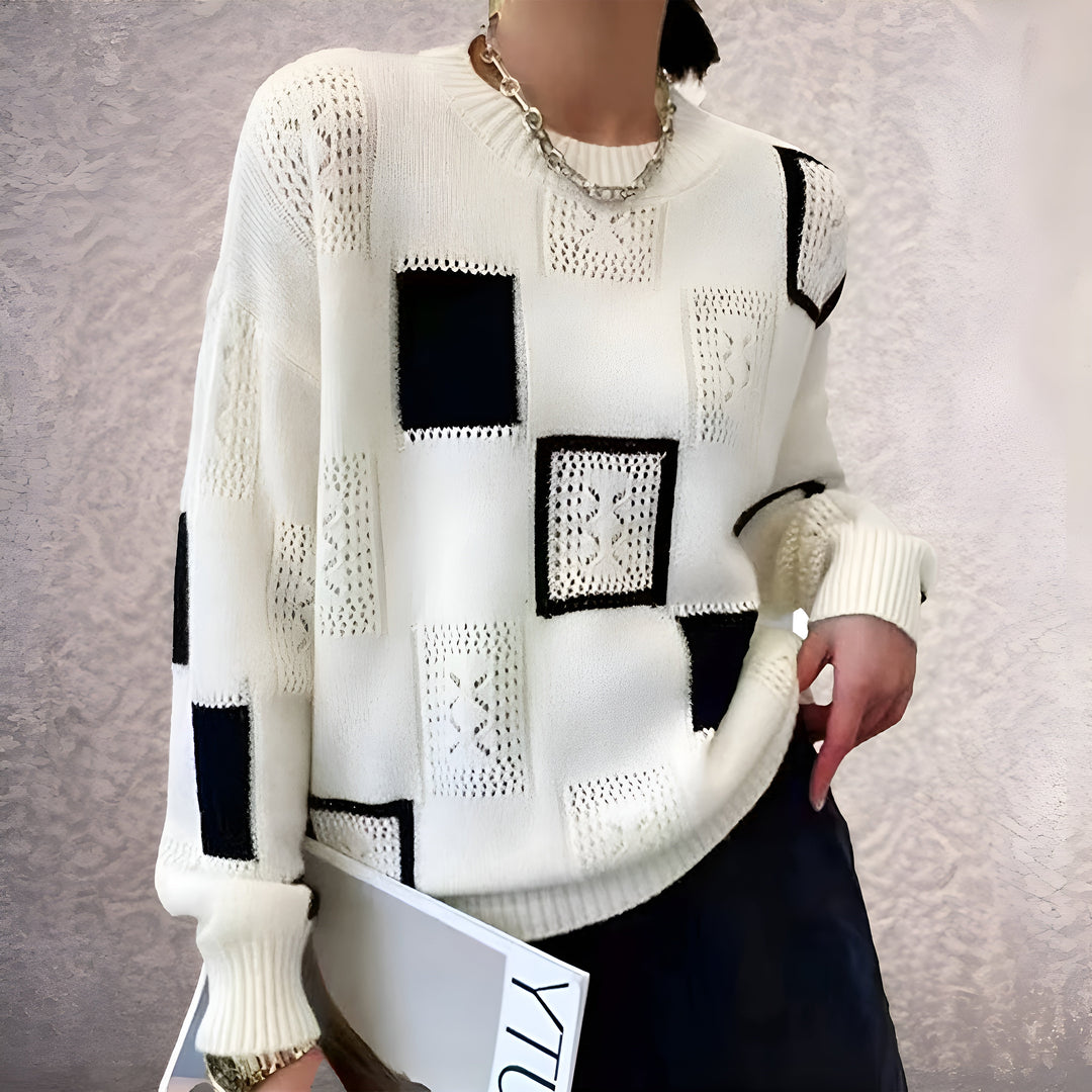 Caroline - Flattering Timeless Sweater